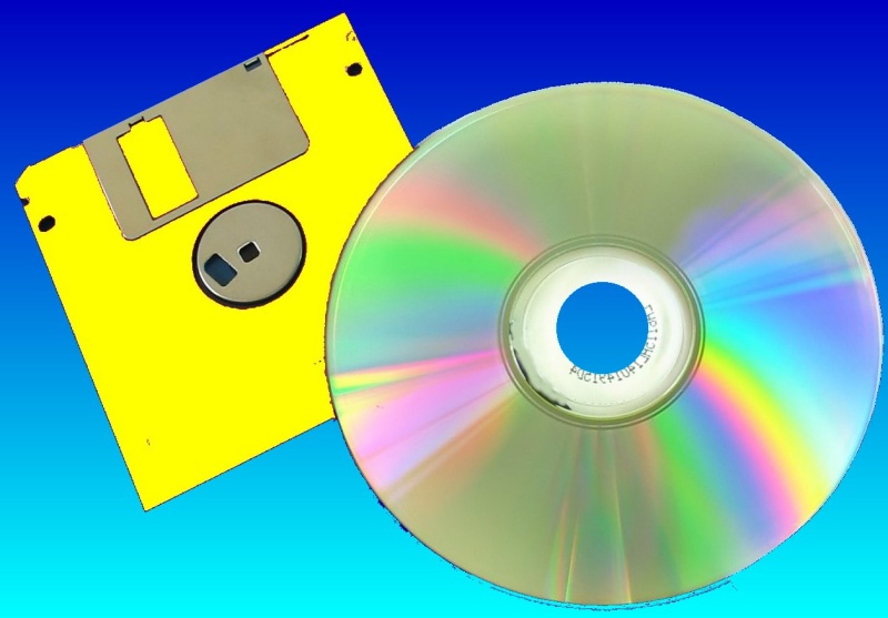 A 3.5 inch floppy disk together with a CD. Files will be transferred off the floppy to the CD.
