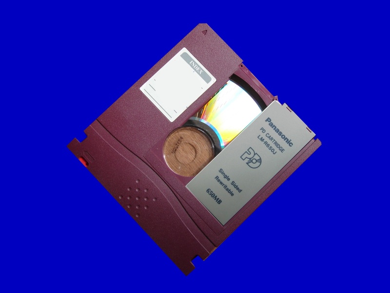 A Panasonic LM-R650 PD disk that would not show up during an attempt to copy files from it on the computer.