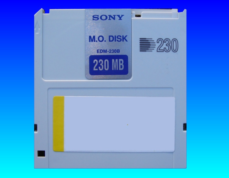 A Sony EDM-128 MO disk that had file corruption.